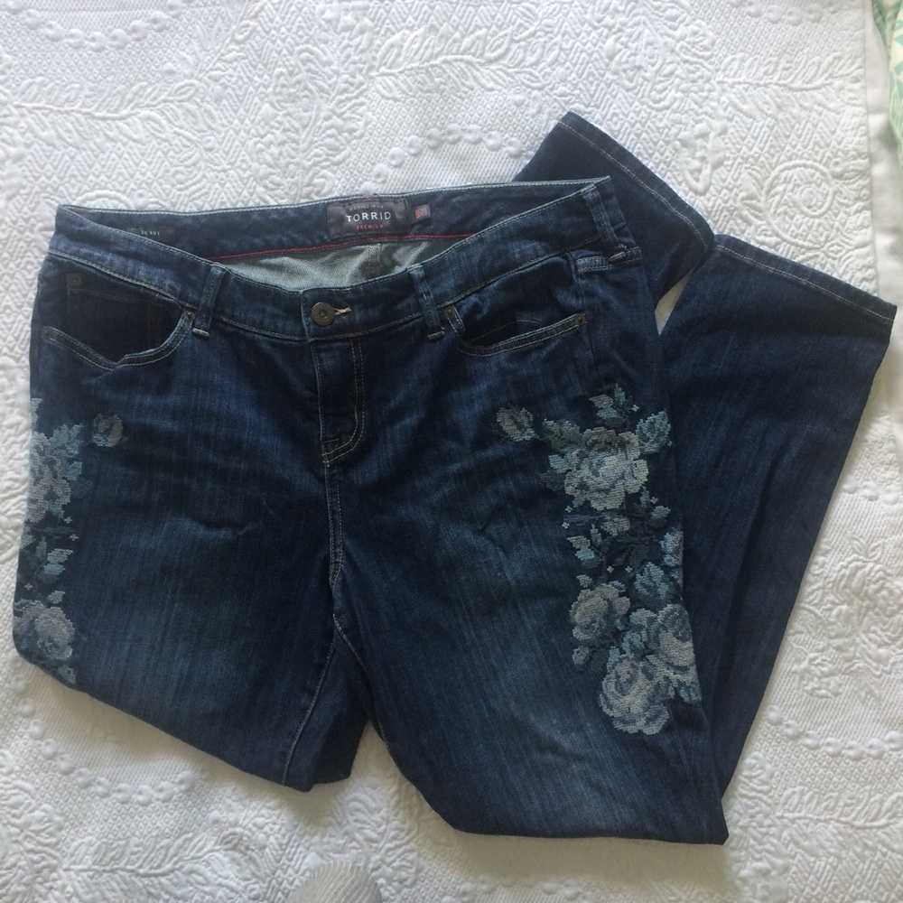 Torrid Floral Embroidered Skinny Jeans
